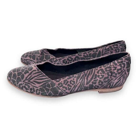 TOMS  Ballet Flats Womens Shoes Sz 6 Brown & Black Animal Print Fabric Slip On - Picture 1 of 9